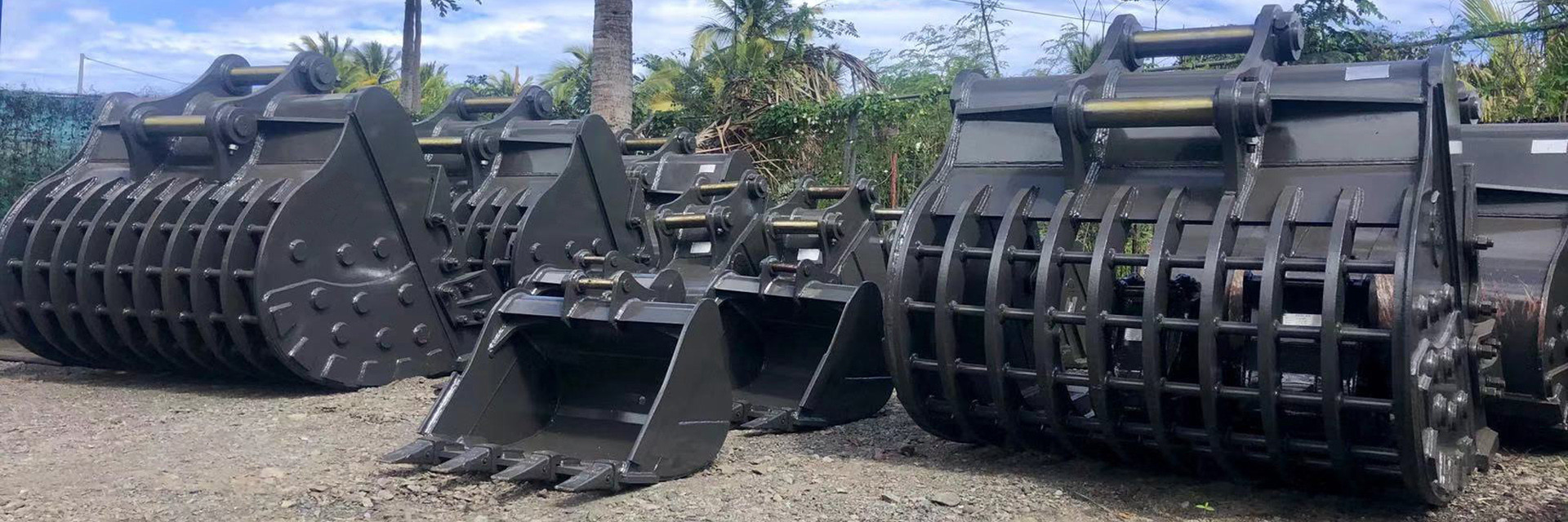 calidad El excavador ataca fábrica